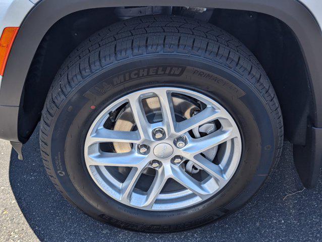 new 2025 Jeep Grand Cherokee car, priced at $43,795
