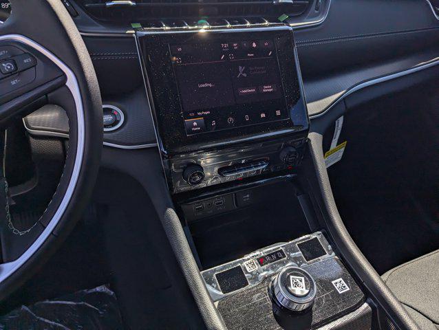 new 2025 Jeep Grand Cherokee car, priced at $43,795