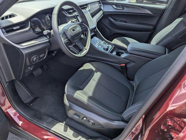 new 2025 Jeep Grand Cherokee car, priced at $39,625