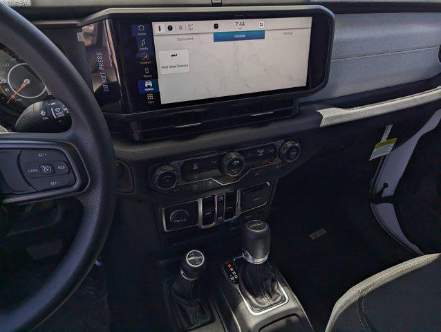 new 2025 Jeep Gladiator car, priced at $45,735