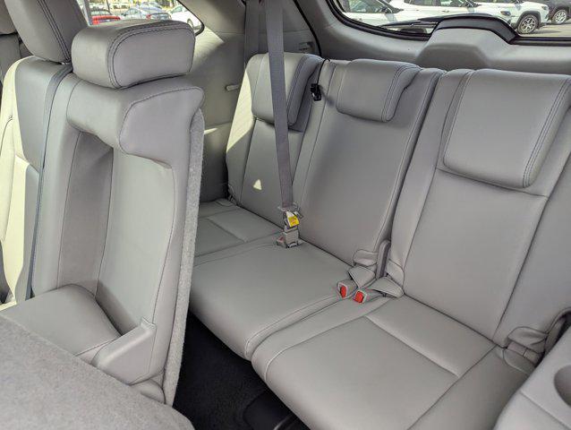 used 2017 Toyota Highlander Hybrid car, priced at $24,999