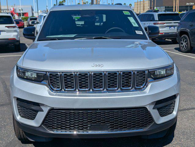 new 2025 Jeep Grand Cherokee car, priced at $45,590