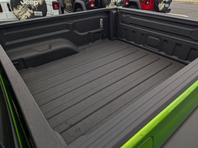 new 2025 Jeep Gladiator car, priced at $46,400