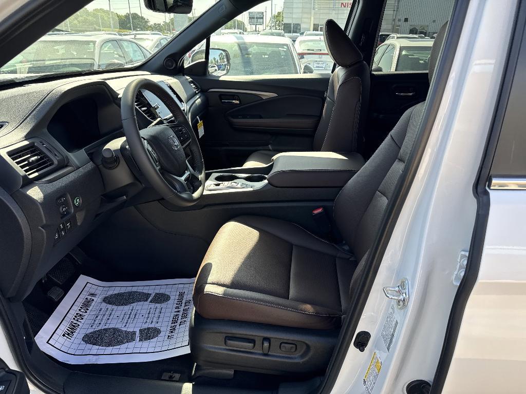 new 2025 Honda Ridgeline car, priced at $43,655