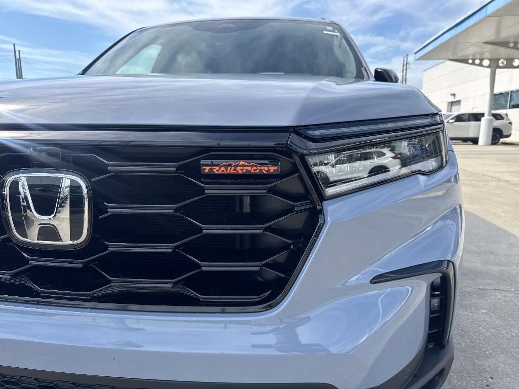 new 2025 Honda Pilot car, priced at $48,259