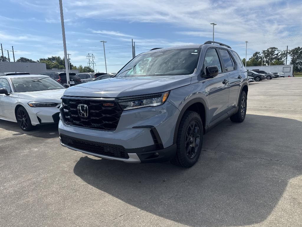 new 2025 Honda Pilot car, priced at $48,259