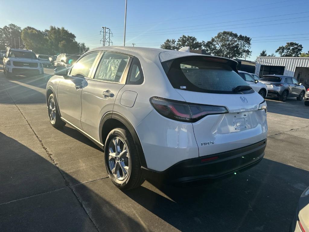 new 2025 Honda HR-V car, priced at $26,205