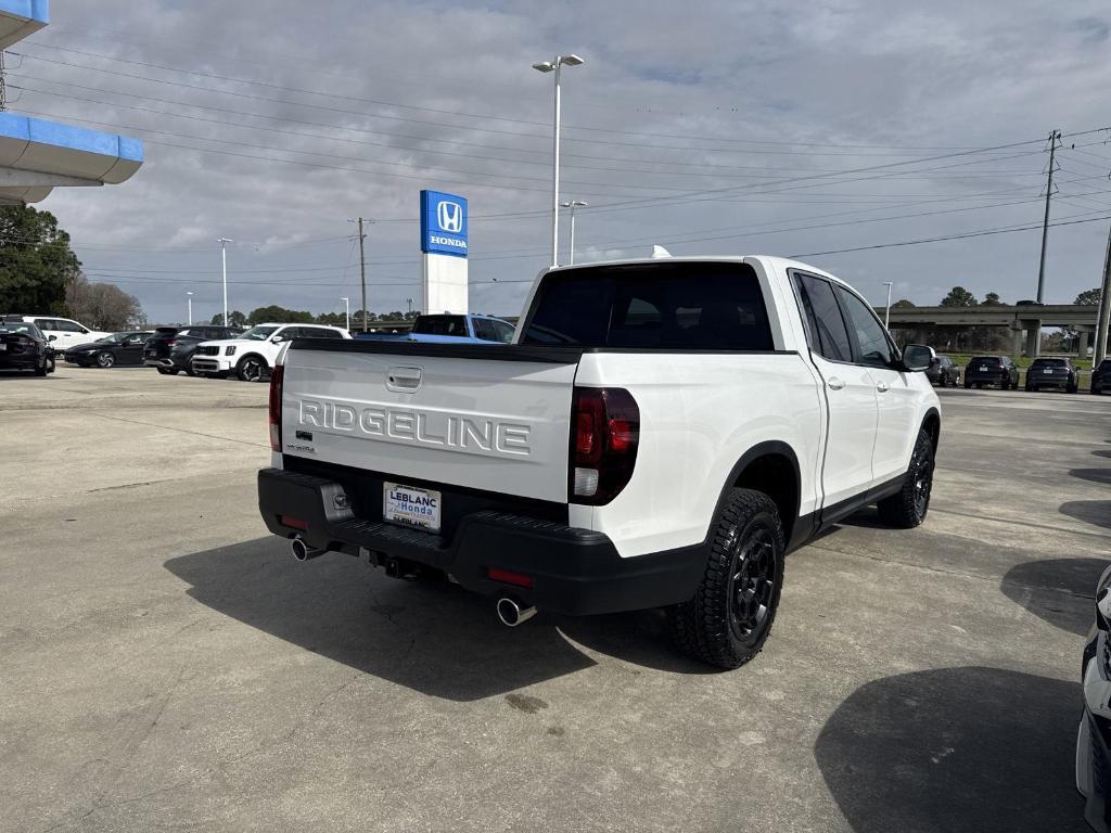 new 2025 Honda Ridgeline car, priced at $44,023