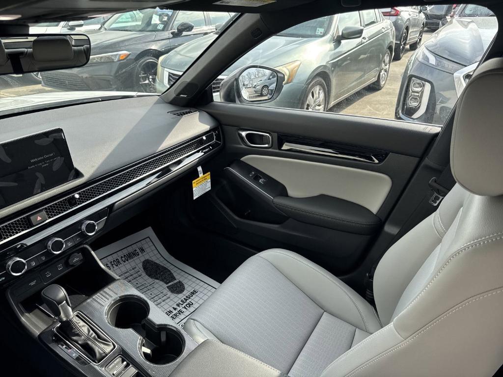 new 2025 Honda Civic Hybrid car, priced at $32,678