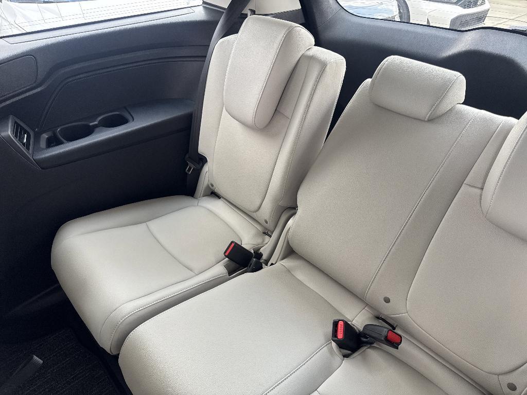 new 2026 Honda Odyssey car, priced at $44,885