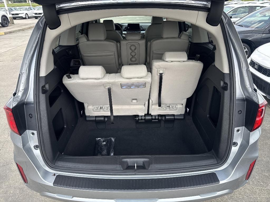 new 2026 Honda Odyssey car, priced at $44,885
