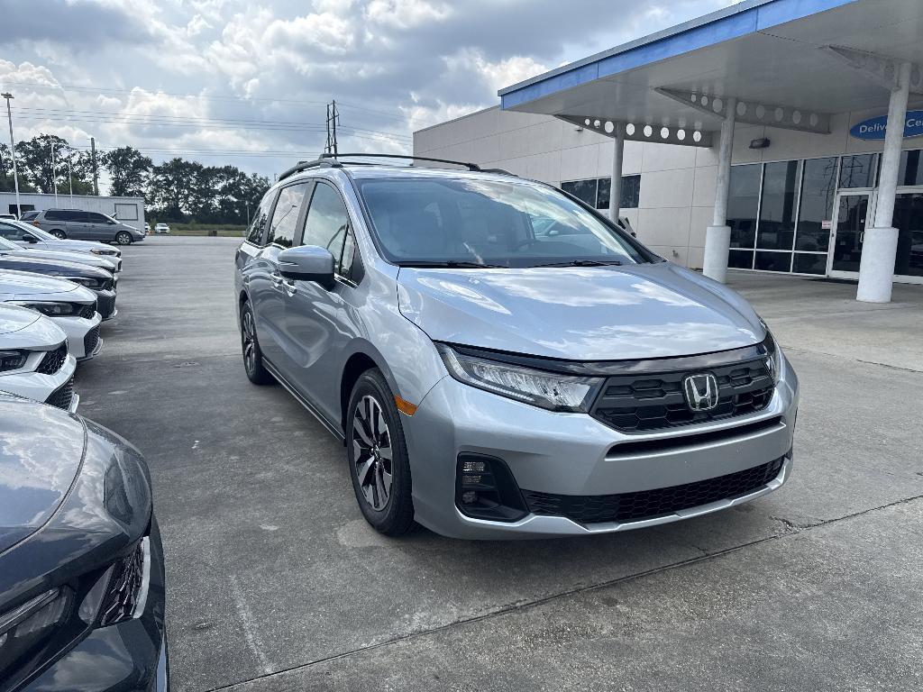 new 2026 Honda Odyssey car, priced at $44,885