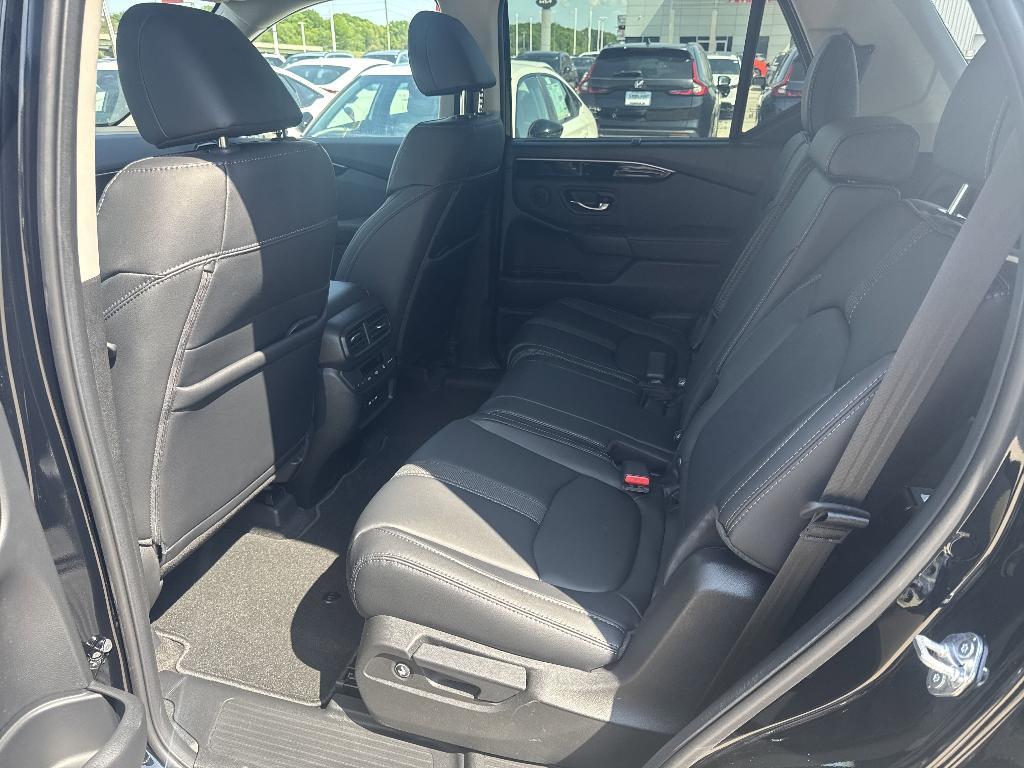 new 2025 Honda Pilot car