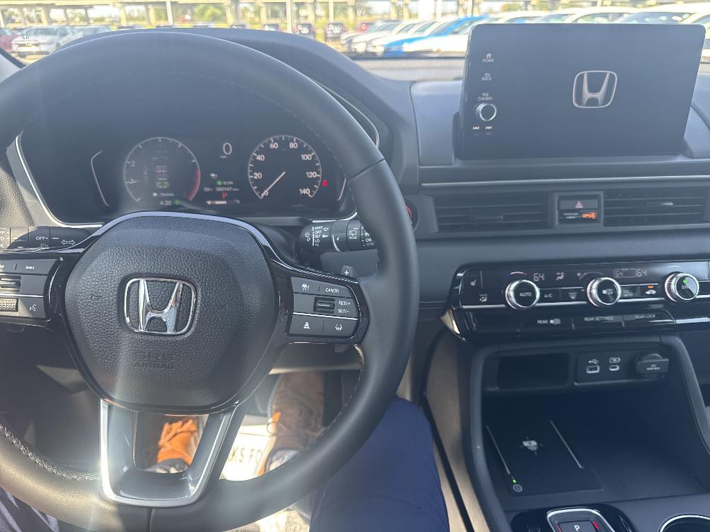 new 2025 Honda Pilot car