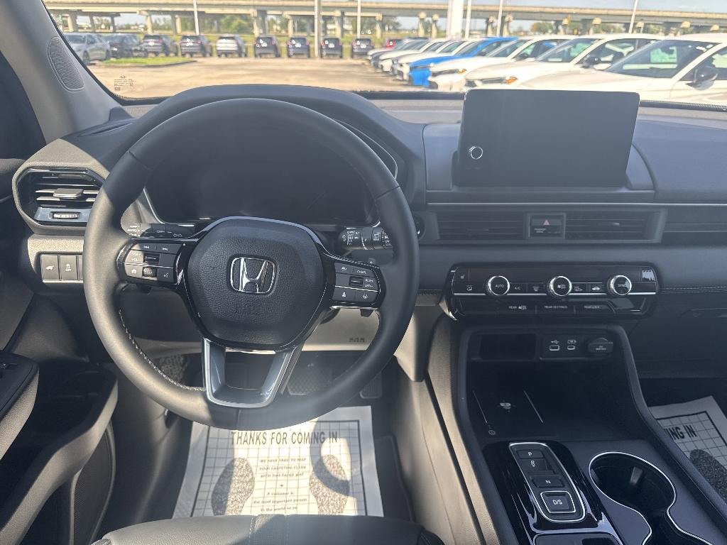 new 2025 Honda Pilot car