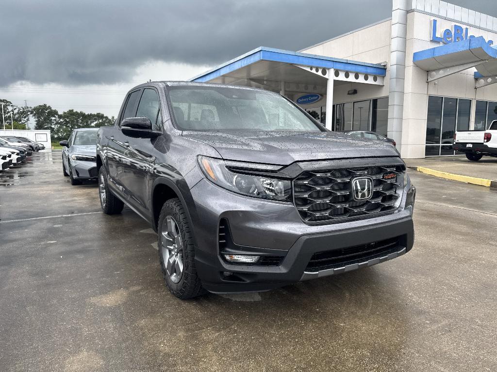 new 2025 Honda Ridgeline car, priced at $44,016