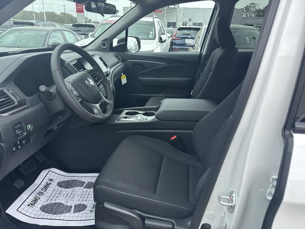 new 2025 Honda Ridgeline car, priced at $41,603