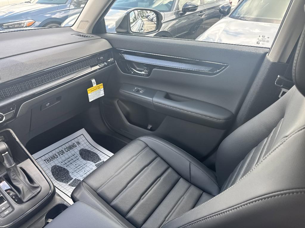 new 2025 Honda CR-V car, priced at $35,006
