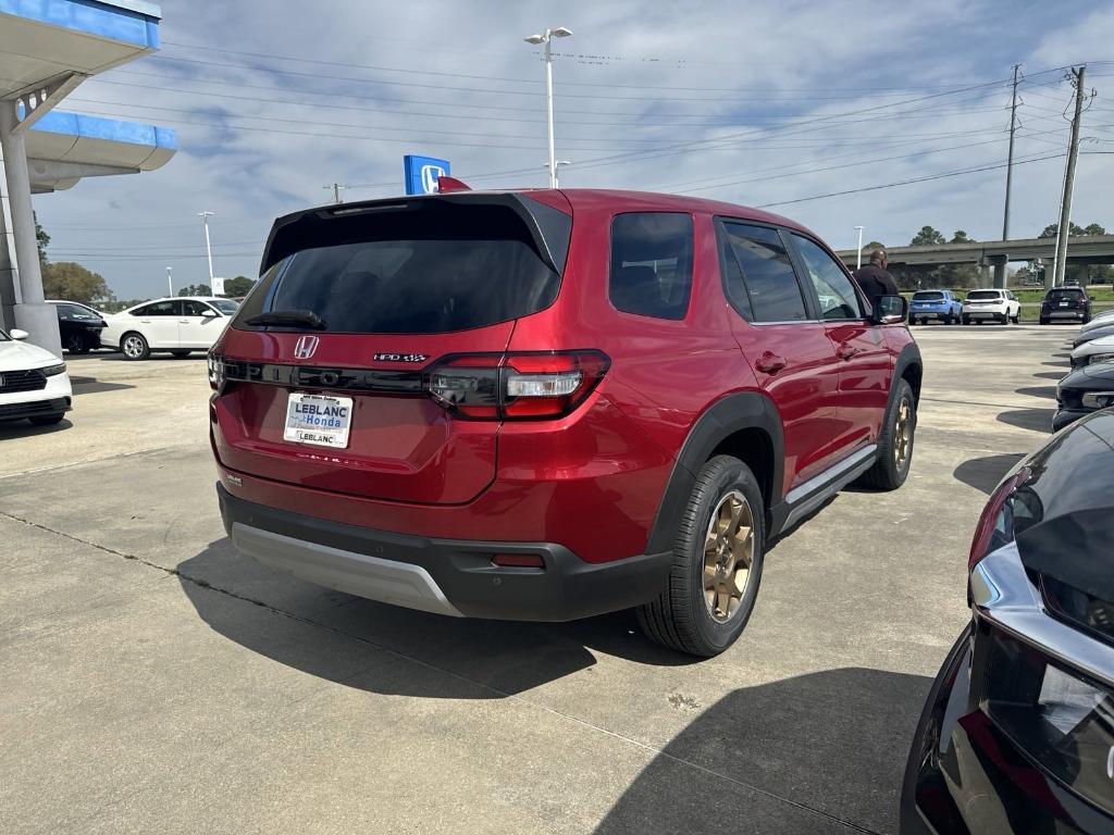 new 2024 Honda Pilot car, priced at $44,061
