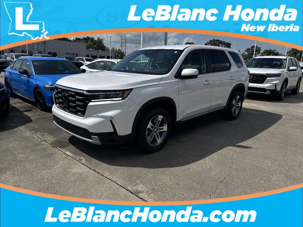 new 2025 Honda Pilot car, priced at $46,885
