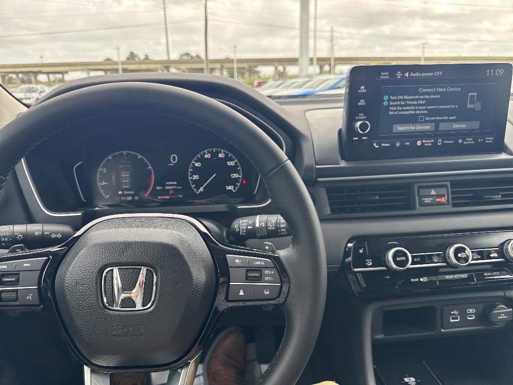 new 2025 Honda Pilot car, priced at $46,113