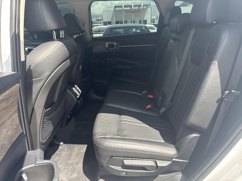 used 2022 Kia Sorento car, priced at $24,897