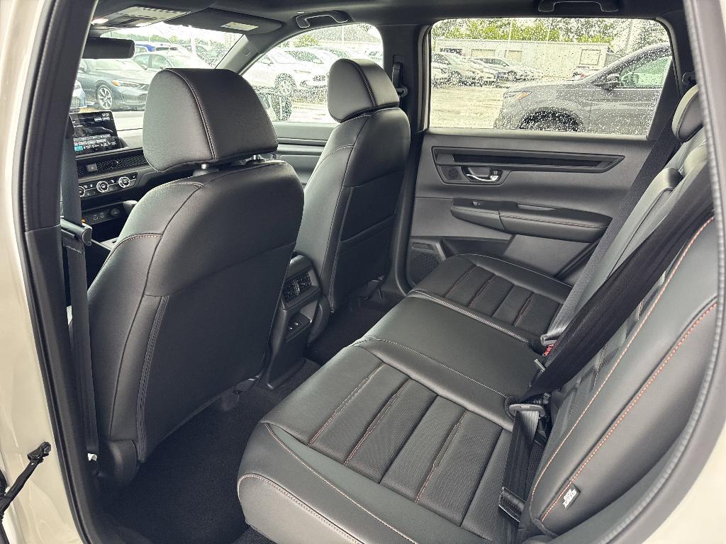 new 2025 Honda CR-V Hybrid car, priced at $37,519