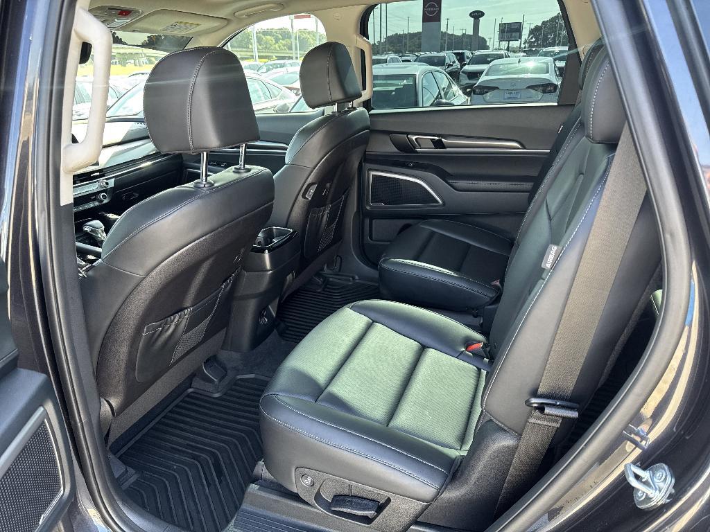 used 2025 Kia Telluride car, priced at $38,899