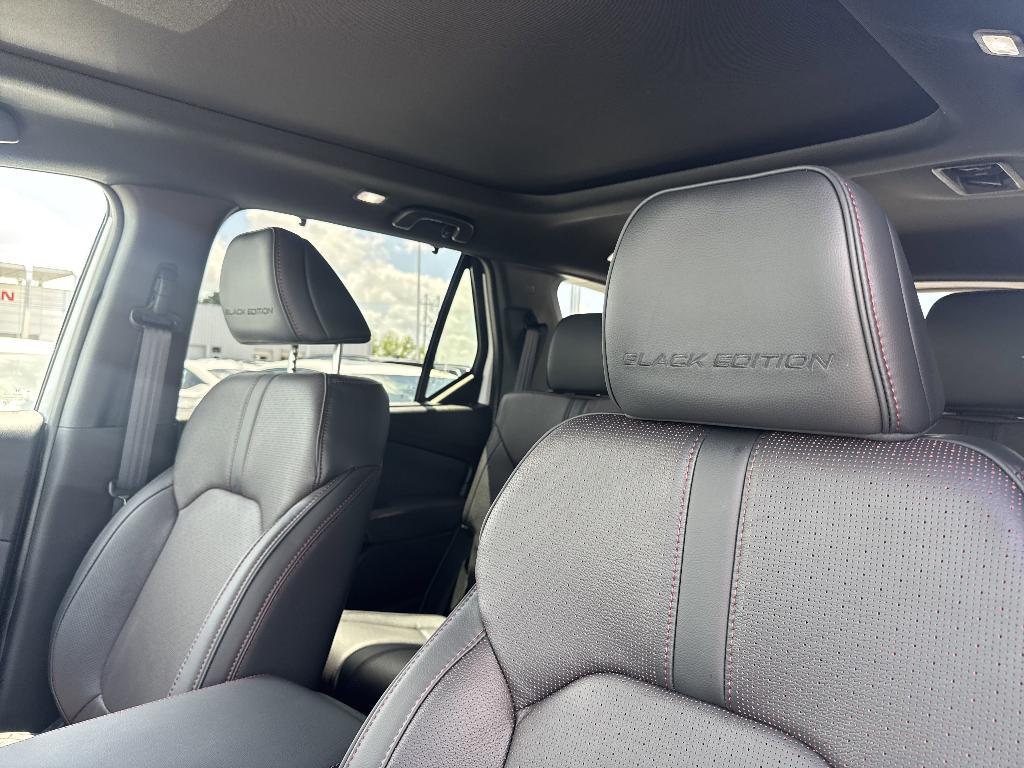 new 2025 Honda Pilot car, priced at $51,981