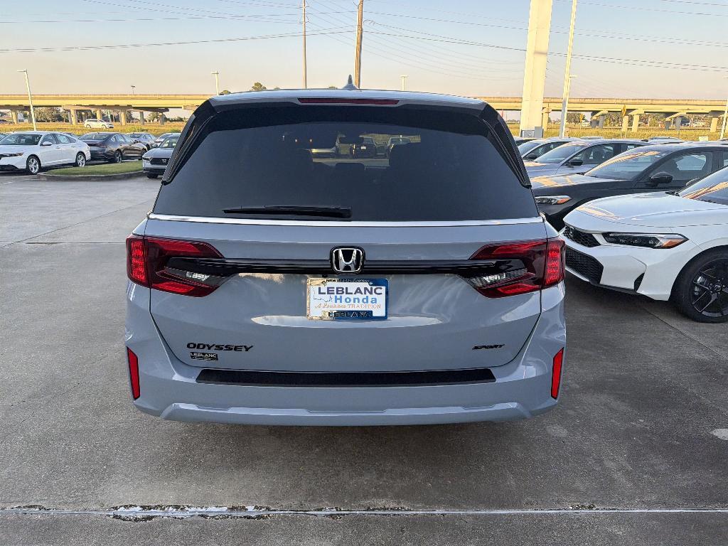 new 2026 Honda Odyssey car, priced at $43,095