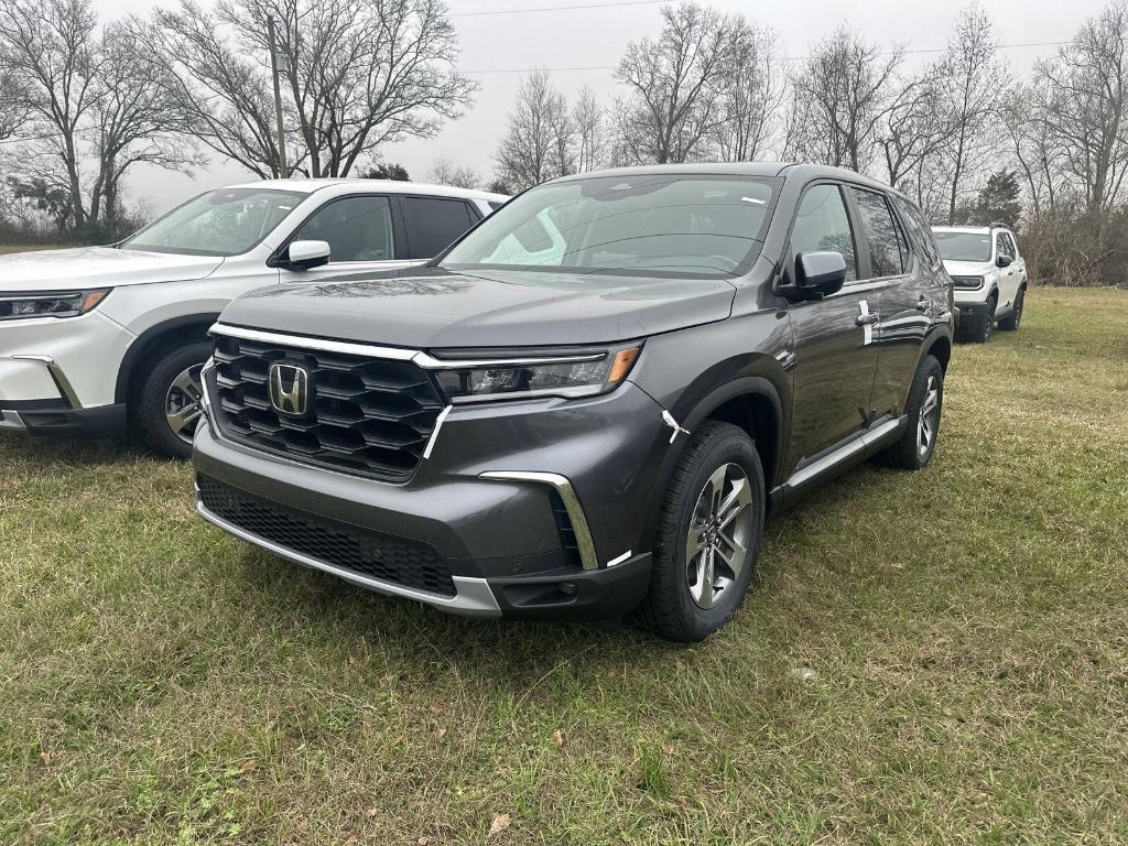 new 2025 Honda Pilot car, priced at $42,925