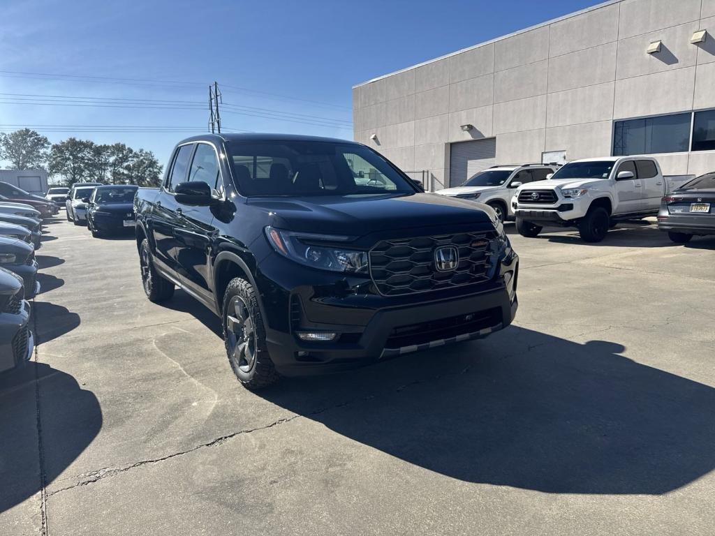 new 2025 Honda Ridgeline car, priced at $43,961