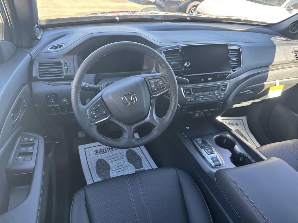 new 2025 Honda Ridgeline car, priced at $43,961