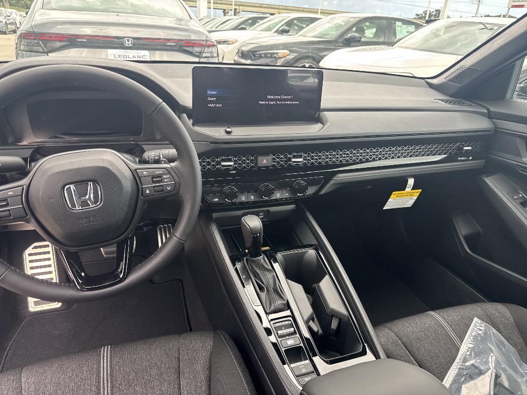 new 2025 Honda Accord Hybrid car, priced at $33,268