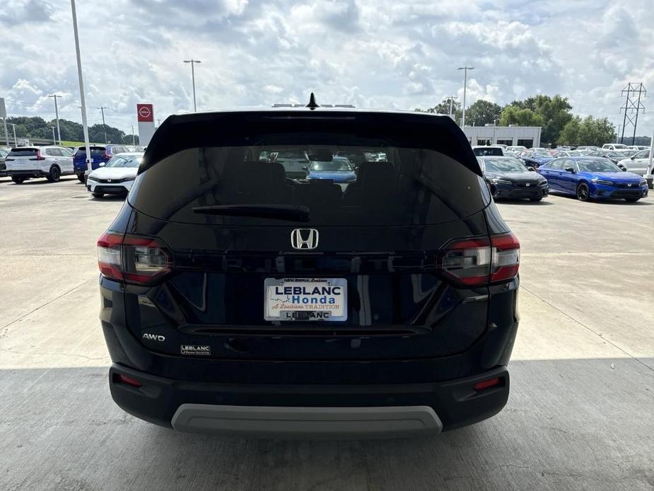 new 2025 Honda Pilot car, priced at $43,558