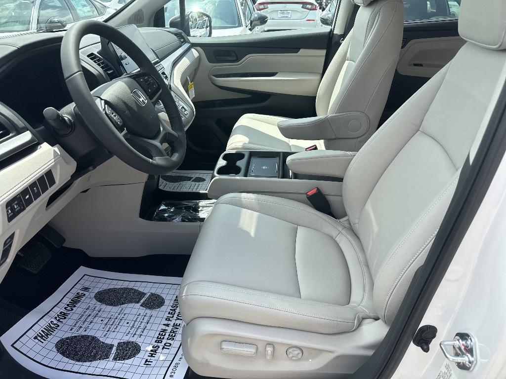 new 2025 Honda Odyssey car, priced at $41,479