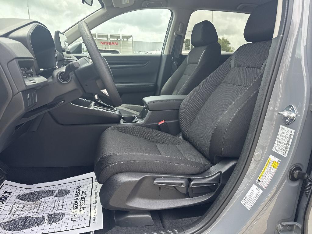 new 2025 Honda CR-V car, priced at $30,662