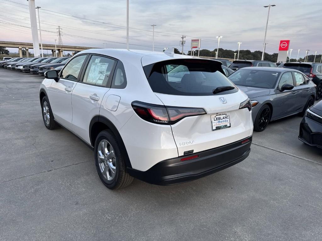 new 2025 Honda HR-V car, priced at $26,205