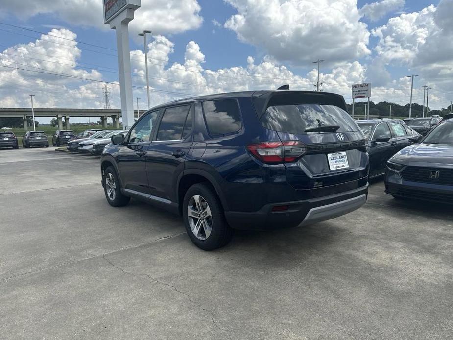 new 2025 Honda Pilot car, priced at $42,198