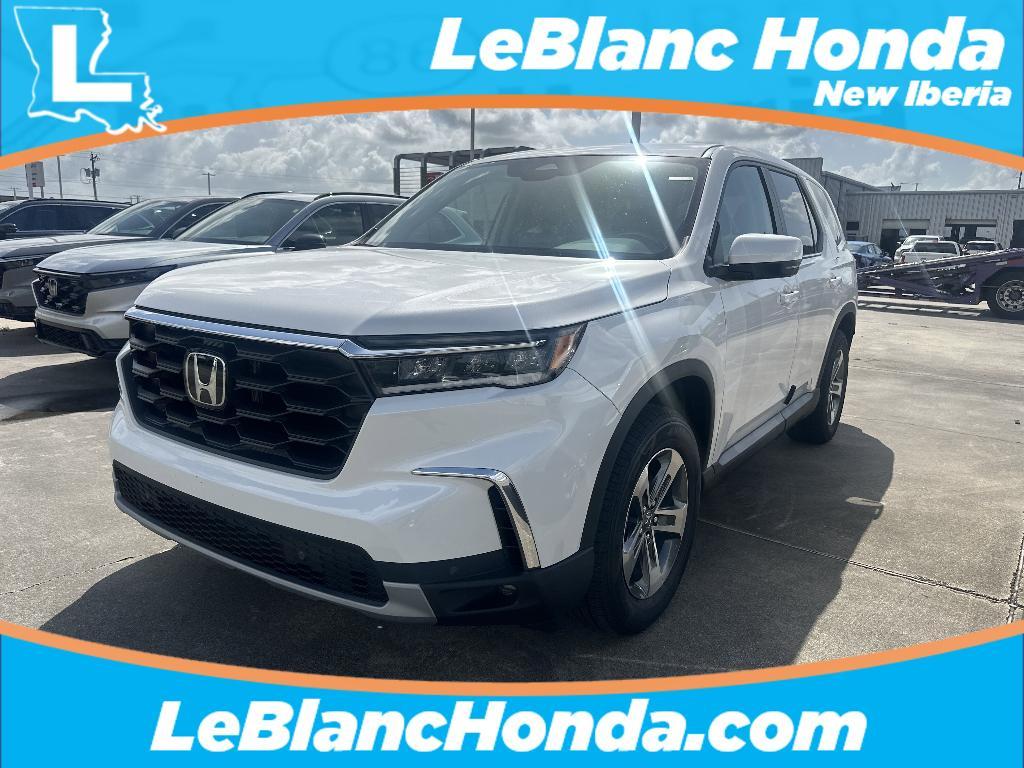 new 2025 Honda Pilot car, priced at $45,405
