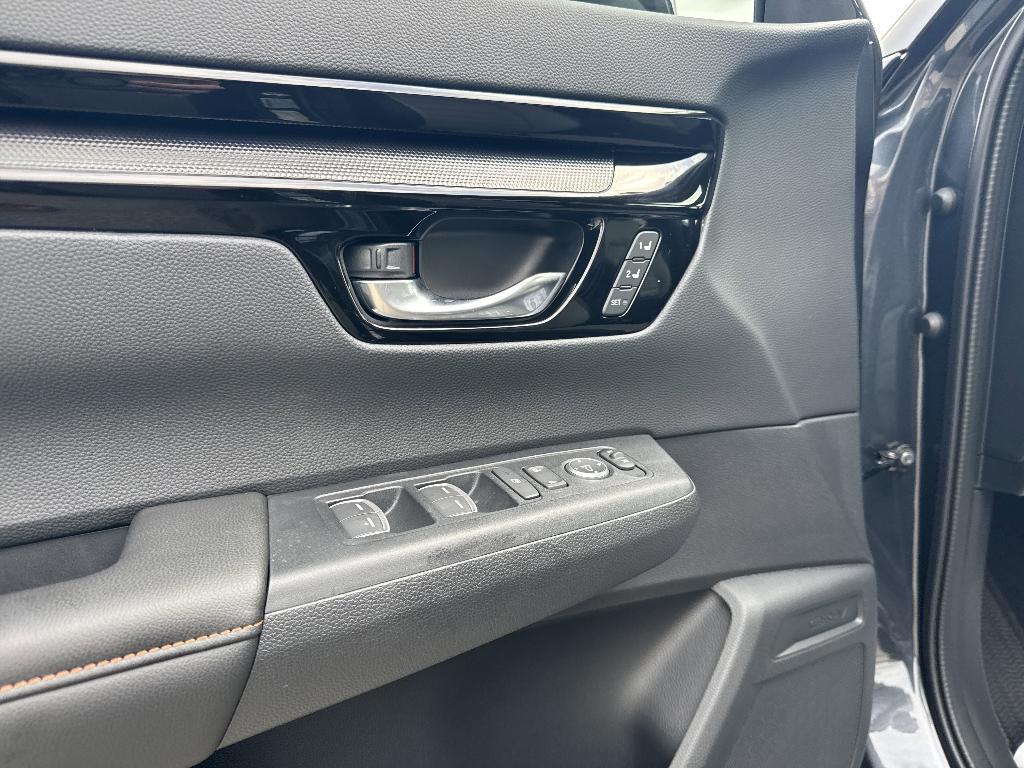 new 2025 Honda CR-V Hybrid car, priced at $39,536