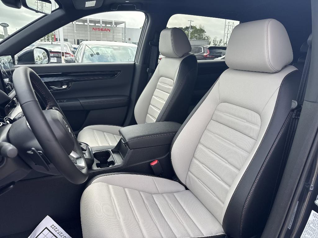 new 2025 Honda CR-V Hybrid car, priced at $39,536