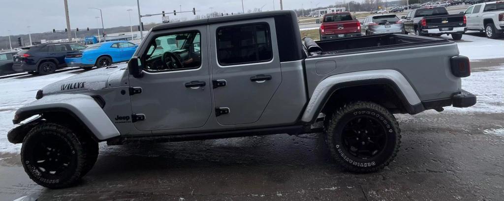 used 2022 Jeep Gladiator car, priced at $32,995