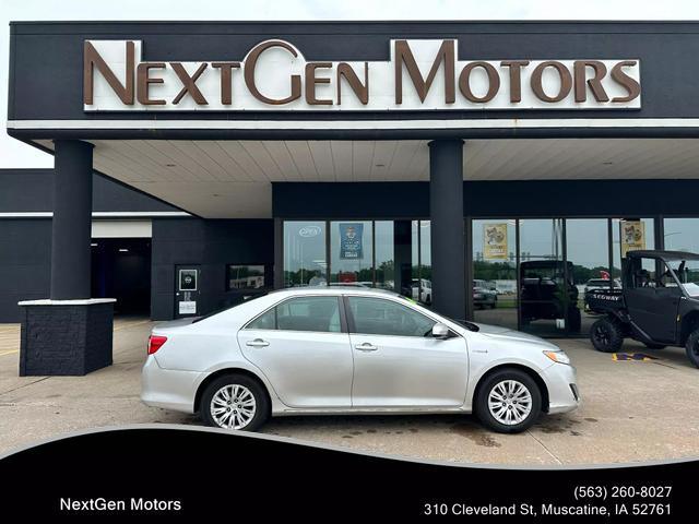 used 2012 Toyota Camry Hybrid car, priced at $12,495