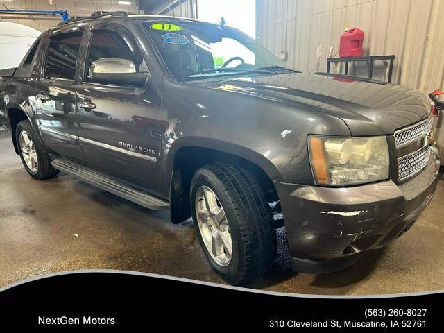used 2011 Chevrolet Avalanche car, priced at $10,695