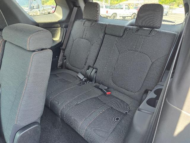 new 2025 Honda Pilot car, priced at $42,980