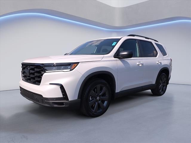 new 2025 Honda Pilot car, priced at $42,980