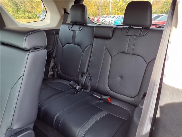 new 2025 Honda Pilot car, priced at $43,725