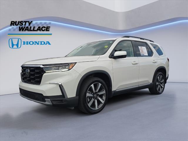 used 2023 Honda Pilot car, priced at $43,934