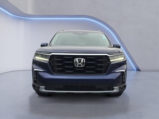 new 2025 Honda Pilot car, priced at $48,990